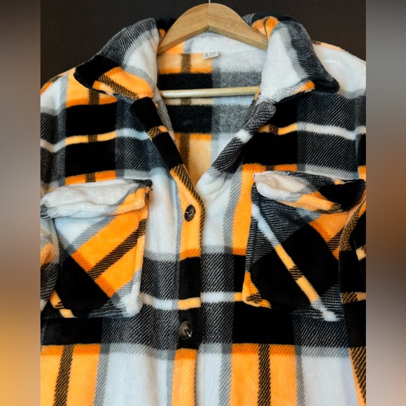 NWOT LOUIS LILIYA Plaid Print Fuzzy Jacket - Picture 6 of 15